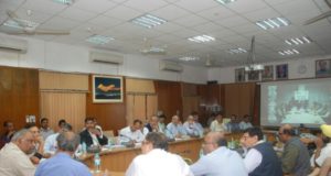 वनों में आग रोकने को प्रशासन ने उठाया कदम – अब 3000 की जगह 6000 वॉचर्स रखेंगे वनों में आग पर निगरानी 1 Hello Uttarakhand News »