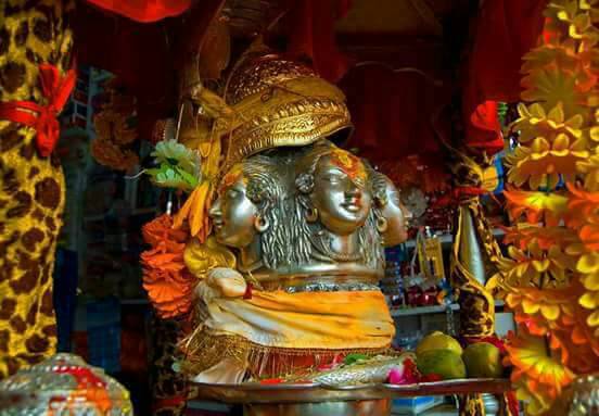 आज ओम्कारेश्वर मंदिर से हुआ बाबा केदारनाथ की डोली का प्रस्थान 3 Hello Uttarakhand News »