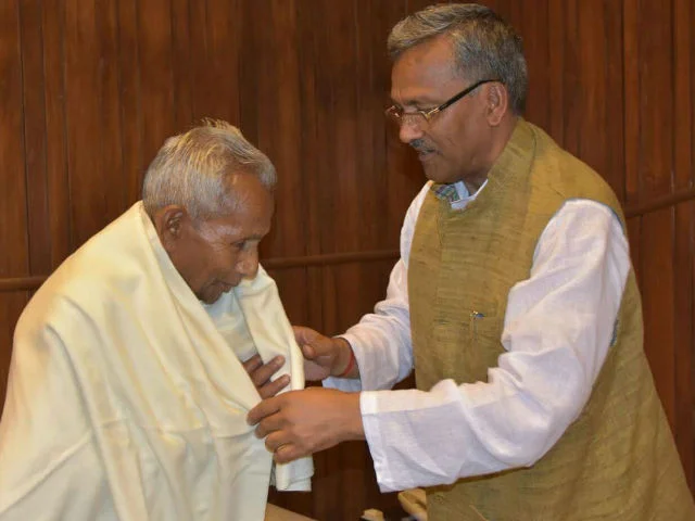 त्रिवेंद्र से बहुत उम्मीद लगाए बैठे है योगी आदित्यनाथ के पिता 1 Hello Uttarakhand News »