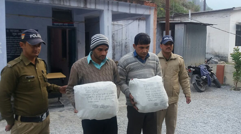 चार किलो आठ सौ ग्राम चरस के साथ दो लोग गिरफ्तार 4 Hello Uttarakhand News »