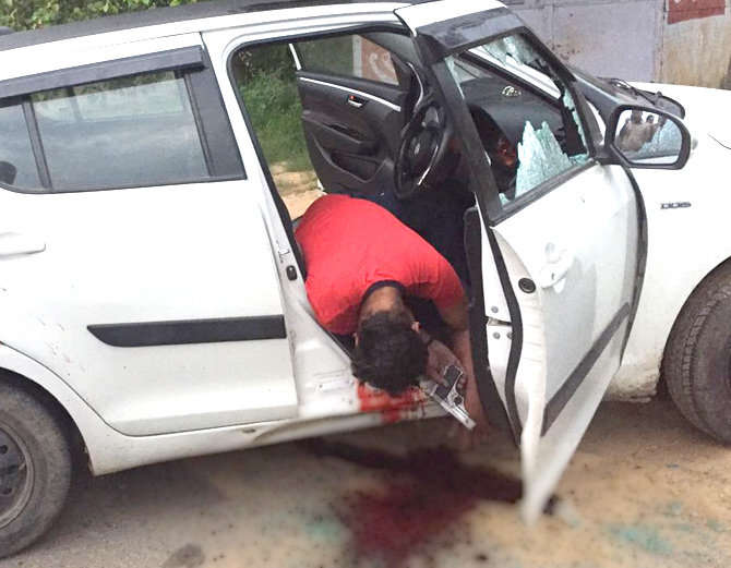 पुलिस की बड़ी कामयाबी, मुठभेड़ में नामी बदमाश ढ़ेर 6 Hello Uttarakhand News »