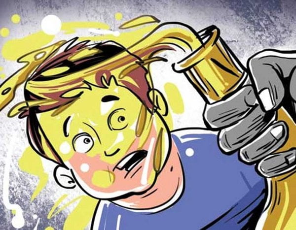 एसिड अटैक… 1 Hello Uttarakhand News »