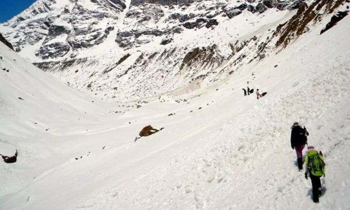 ब्रेकिंग – एयरफोर्स के हेलीकॉप्टर ने की हनुमानचट्टी तक की रैकी… 3 Hello Uttarakhand News »