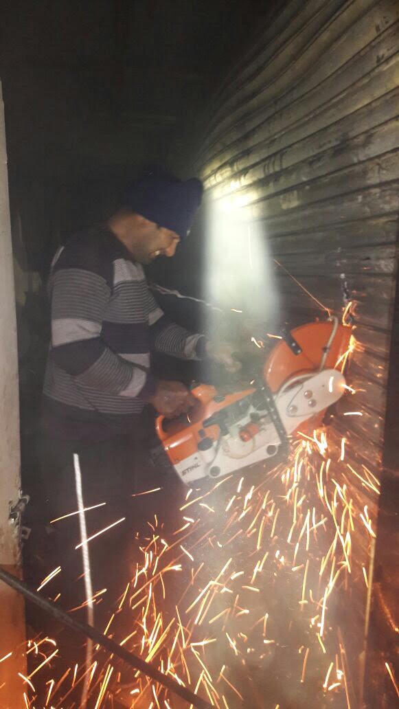 शोरूम में लाखों का सामान जलकर हुआ राख 2 Hello Uttarakhand News »