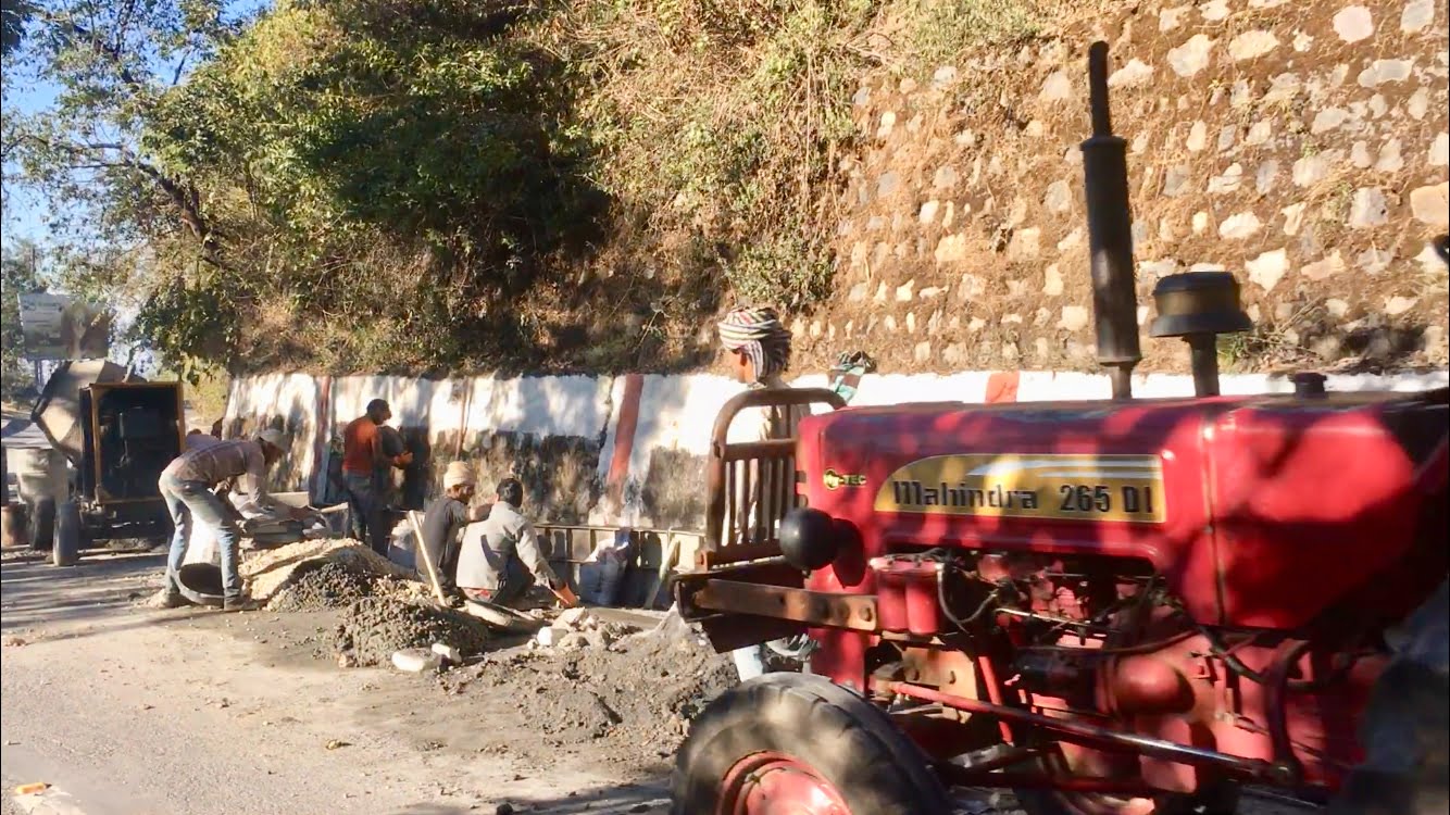 मसूरी की संवरती सड़कें दे रही है हादसों को न्योता 3 Hello Uttarakhand News »