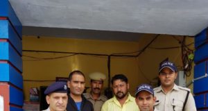 साढ़े सात लाख की कीड़ा जड़ी बरामद, एक आरोपी गिरफ्तार… 4 Hello Uttarakhand News »