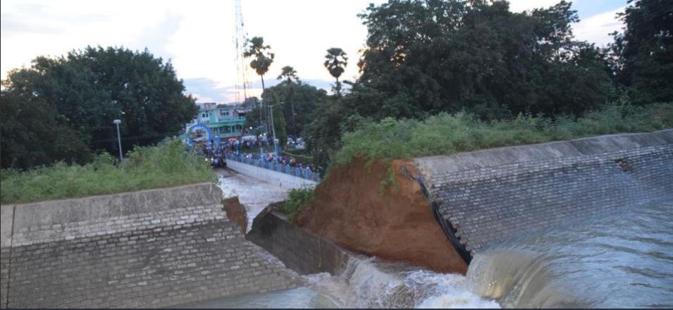 800 करोड़ की लागत से बना बांध टूटा, आज होना था उद्घाटन 4 Hello Uttarakhand News »