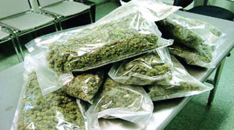 2 किलो गांजे के साथ तस्कर गिरफ्तार… 4 Hello Uttarakhand News »