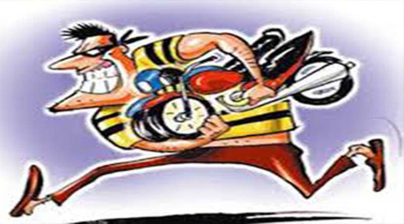 वाहन चोर गिरफ्तार, 4 बाइक बरामद… 2 Hello Uttarakhand News »