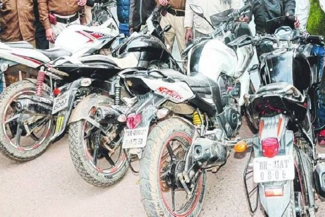 पुलिस ने 106 मोटरसाइकिल सीज कीं 1 Hello Uttarakhand News »