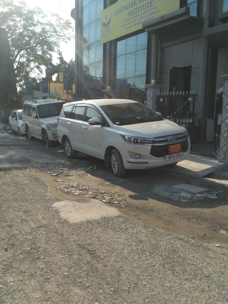 दमयंती रावत के हौसले बुलंद, नए कार्यलय में नजर आयी दमयंती 3 Hello Uttarakhand News »