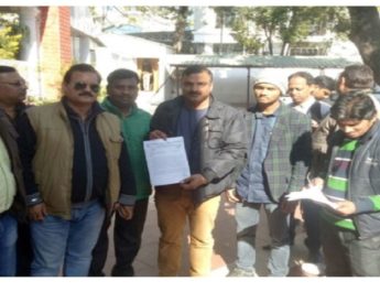 पत्रकार के साथ दबंगई वाले मामले में सख्त कार्यवाही की मांग 4 Hello Uttarakhand News »