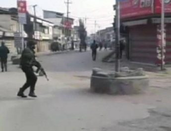 गश्त के दौरान चार पुलिसकर्मी IED ब्लास्ट में हुए शहीद 3 Hello Uttarakhand News »