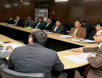 नगर विस्तारीकरण में शामिल क्षेत्रों में सुविधाएं उपलब्ध कराने के लिए मुख्य सचिव ने दिए निर्देश 2 Hello Uttarakhand News »