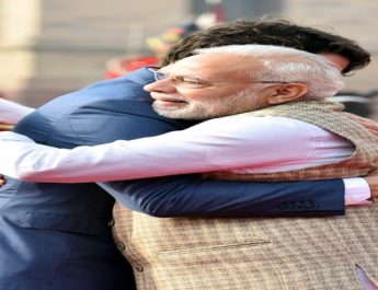 प्रधानमंत्री मोदी ने किया गले लगा कर पीएम जस्टिन ट्रूडो का स्वागत 3 Hello Uttarakhand News »