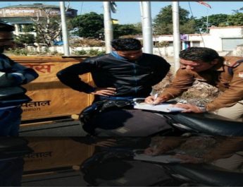 बड़े भाई ने काटा छोटे भाई का चालान 3 Hello Uttarakhand News »