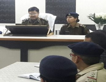 आगामी बजट सत्र और चार धाम यात्रा की तैयारियों में जुटा पुलिस प्रशासन 4 Hello Uttarakhand News »