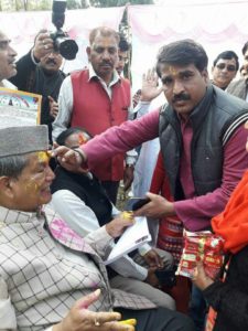 हरीश रावत को किशोर, इंदिरा और प्रीमत ने कहा...बुरा ना मानो होली है... 3 Hello Uttarakhand News »