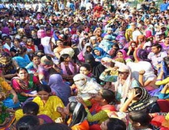 लाठी चार्ज के विरोध में दून के कोचिंग सेंटर बंद 4 Hello Uttarakhand News »