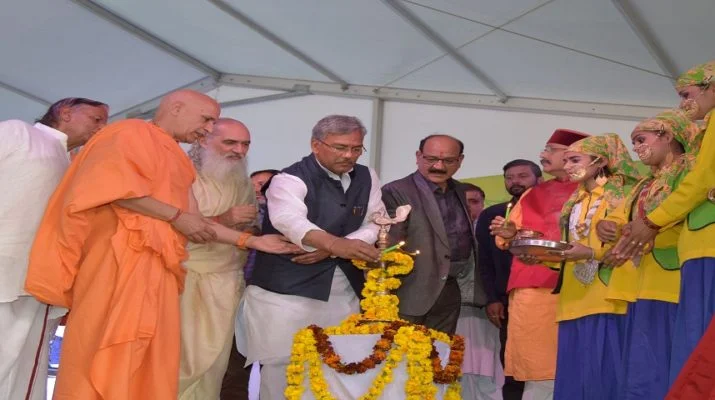 ऋषिकेश में हुआ अन्तर्राष्ट्रीय योग महोत्सव का शुभारम्भ 1 Hello Uttarakhand News »