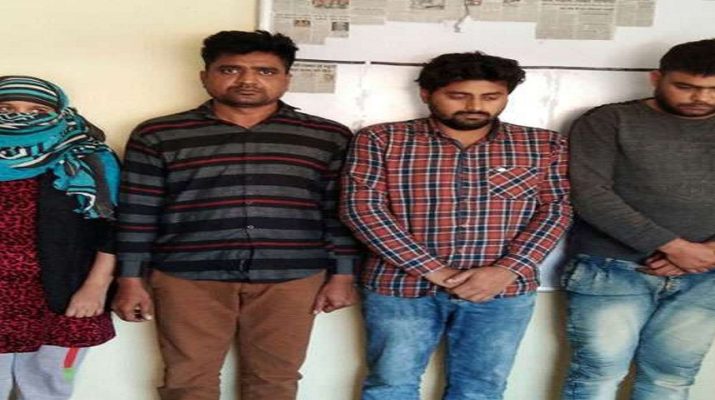 वाट्सएप पर चला रहा था देह व्यापर का धंधा 1 Hello Uttarakhand News »