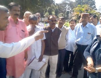 महिला अफसर पर हुंकारे विधायक, खुलेआम दी चेतावनी 2 Hello Uttarakhand News »