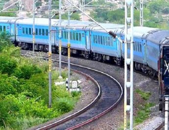 रेलवे यात्रियों को किराये में मिलेगी राहत, इस ट्रेन का कम होने जा रहा है किराया 3 Hello Uttarakhand News »