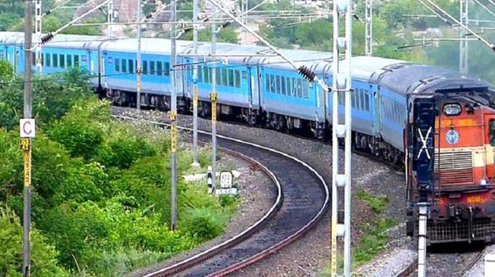 रेलवे यात्रियों को किराये में मिलेगी राहत, इस ट्रेन का कम होने जा रहा है किराया 1 Hello Uttarakhand News &raquo;