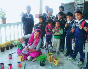 एक ऐसी दिव्यांग शिक्षिका, जो दे रही पलायन को चुनौती, 'शैलेश मटियानी पुरस्कार' से सम्मानित 3 Hello Uttarakhand News &raquo;