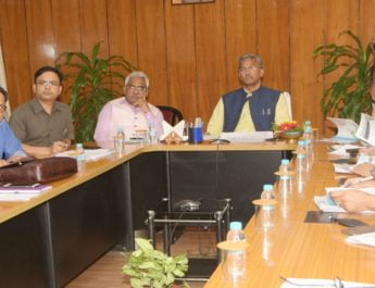 सीएम ने की केन्द्र सरकार की प्राथमिकताओं वाले कार्यक्रमों की समीक्षा 4 Hello Uttarakhand News »