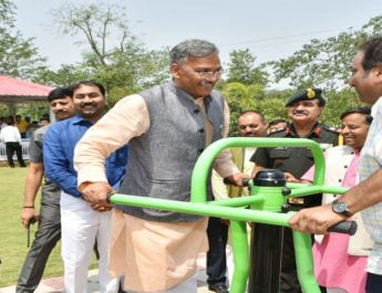 छावनी परिषद, क्लेमेंटाउन में डाॅ. अब्दुल कलाम पार्क एवं प्रधानमंत्री जन औषधि केन्द्र का शुभारम्भ 2 Hello Uttarakhand News »