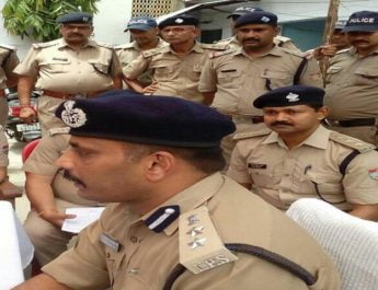 हरिद्वार में लुटेरों से पुलिस की मुठभेड़, सीआईयू प्रभारी को लगी गोली 3 Hello Uttarakhand News »