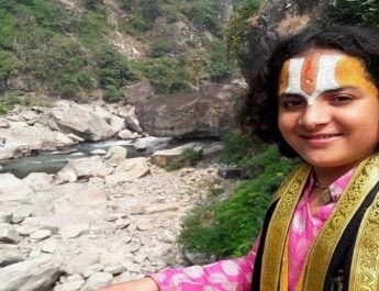 सबसे कम उम्र के कथा वाचक आयुष कृष्ण ने मुख्यमंत्री से की सड़क बनाने की मांग 2 Hello Uttarakhand News »