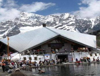 हेमकुंड साहिब और लोकपाल लक्षमण मंदिर के कपाट खुले 4 Hello Uttarakhand News »