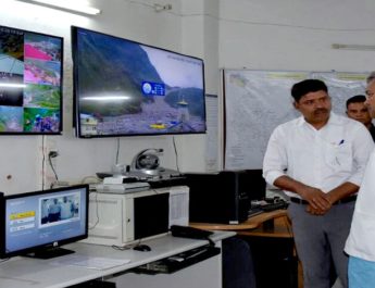 सभी जिलों के डीएम को सीएम के निर्देश, आपदा को लेकर रहें सतर्क 3 Hello Uttarakhand News »