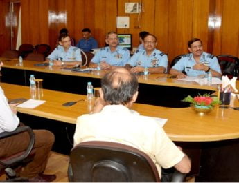 वायु सेना ने मुन्स्यारी के समीप मांगी फायरिंग रेंज की अनुमति 3 Hello Uttarakhand News »