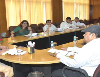 13 पर्यटन डेस्टीनेशन पर हेलीपेड विकसित करने के निर्देश, हेली सेवाओं में ब्लैक टिकटिंग पर भी बोले सीएम 3 Hello Uttarakhand News »