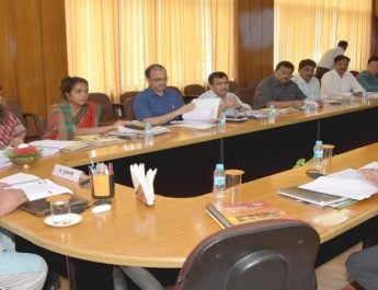 मार्केट की मांग के अनुसार हस्तशिल्प के उत्पाद तैयार करने की बनी योजना 2 Hello Uttarakhand News »