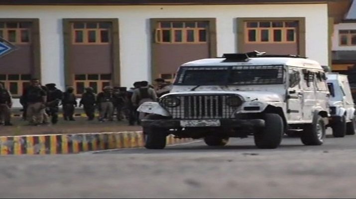 जम्मू कश्मीर में दो जगहों पर आतंकी हमला, 2 जवान शहीद 1 Hello Uttarakhand News »