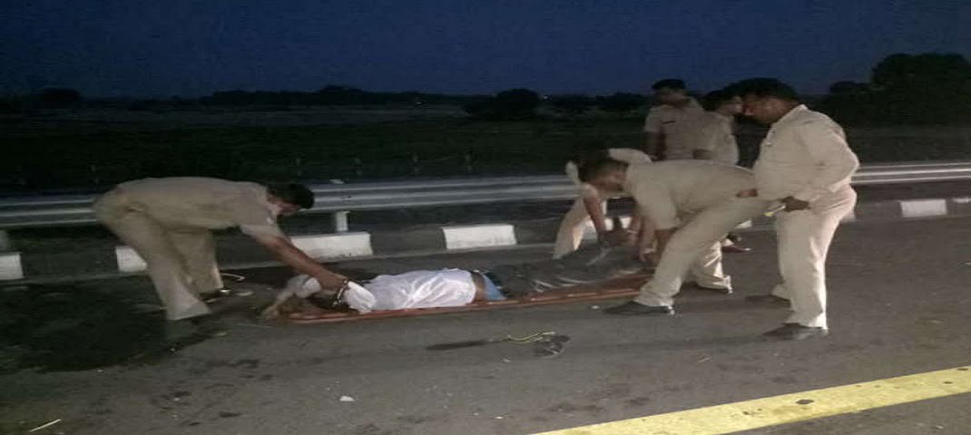 लखनऊ-आगरा एक्सप्रेस-वे पर बड़ा हादसा, पोस्टमार्टम के लिए भेजे सभी शव 2 Hello Uttarakhand News »