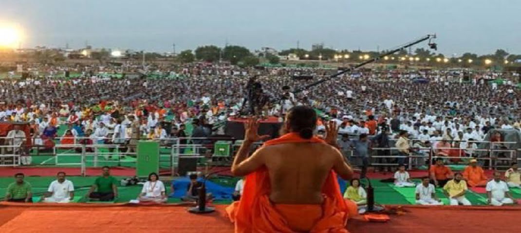 ढाई लाख से ज्यादा लोगों ने एकसाथ किया योग, गिनीज बुक में रिकॉर्ड दर्ज 2 Hello Uttarakhand News »