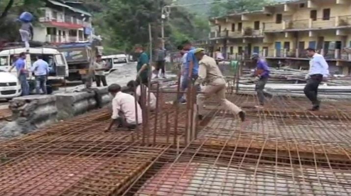 एसडीएम सदर ने निर्माणाधीन पार्किंग का किया औचक निरिक्षण, दिए कई दिशा-निर्देश 1 Hello Uttarakhand News »