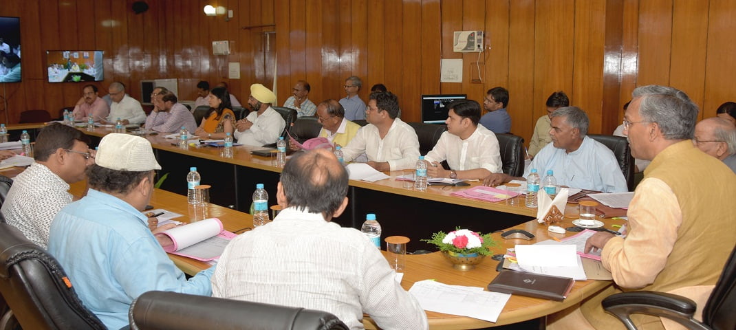 वीडियो कान्फ्रेंसिंग से सीएम ने नैनीताल जिले के सभी विधानसभा क्षेत्रों के विकास कार्यों की समीक्षा की 2 Hello Uttarakhand News »