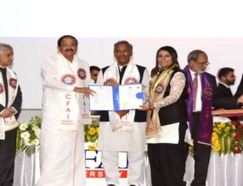 देश की सबसे बड़ी ताकत युवा शक्ति, राष्ट्रीय महत्व की योजनाओं में बढ़-चढ़कर हिस्सा ले युवा: वेंकैया नायडू 8 Hello Uttarakhand News »