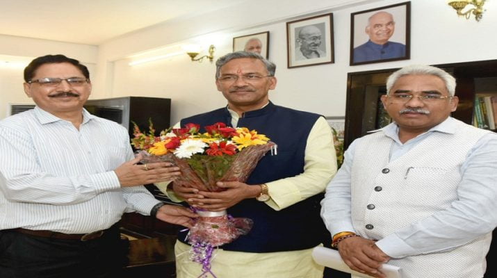 चन्द्रशेखर भट्ट ने संभाला राज्य निर्वाचन आयुक्त का पदभार.. 1 चन्द्रशेखर भट्ट ने संभाला राज्य निर्वाचन आयुक्त का पदभार.. 1 Hello Uttarakhand News »