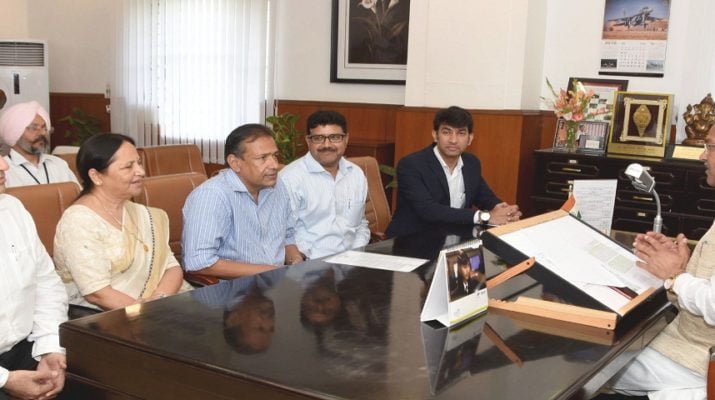 सिंगापुर में आयोजित निवेशक सम्मेलन में उत्तराखण्ड को किया गया आमंत्रित 1 सिंगापुर में आयोजित निवेशक सम्मेलन में उत्तराखण्ड को किया गया आमंत्रित 1 Hello Uttarakhand News »