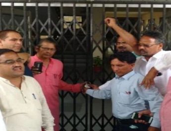 विभाग सख्त, शिक्षक संघठन भी अड़े 7 Hello Uttarakhand News »