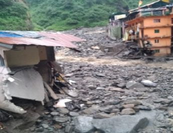 यमुनोत्री में बादल फटने से कई दुकानें और पुल बहे, केदारनाथ हाईवे बंद... 2 Hello Uttarakhand News »