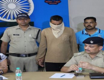 शातिर वाहन चोर को चोरी की कार हुंडई क्रेटा के साथ किया गिरफ्तार 4 Hello Uttarakhand News »