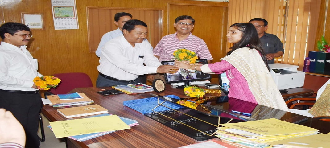 स्वाती एस. भदौरिया ने सम्भाला जिलाधिकारी चमोली का पदभार 2 Hello Uttarakhand News »
